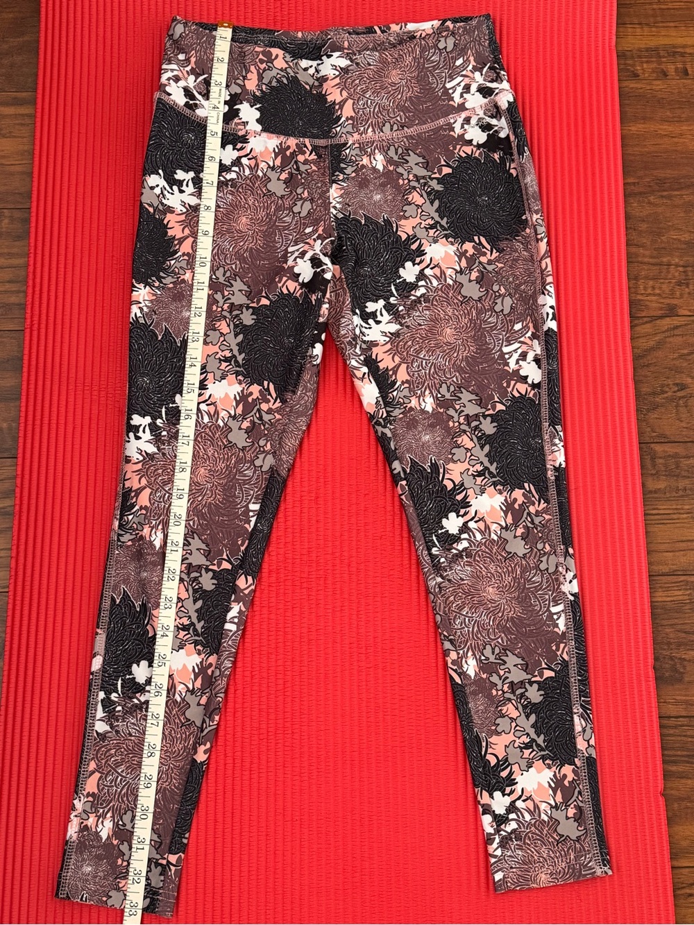Jockey Women’s Floral Print Leggings in Pink Brown Black